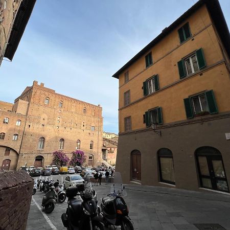 Siena - A Pochi Passi Da Piazza Del Campo Apartamento Exterior foto